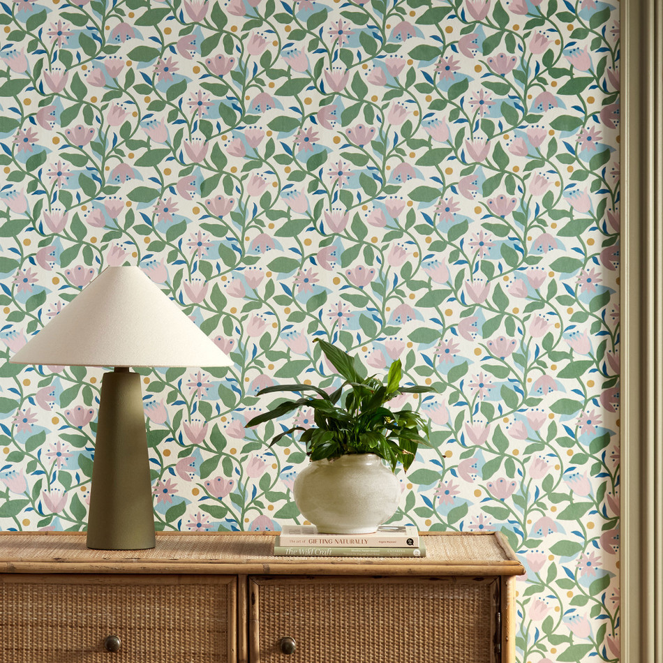 113283 Dancing Daisies Oakham Lilac Wallpaper by Scion