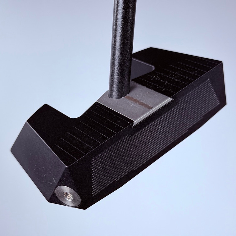 #11672 Black Mezz.1 RH 33"/71° Accra Black