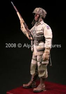 SDB16004 1/16 WWII US Paratrooper 82nd