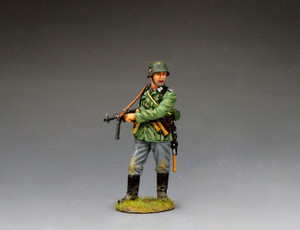 KCWH119 Sergeant Cocking his MP40