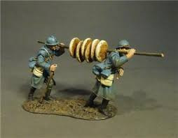 JJGWF43 Soup Men with Bread