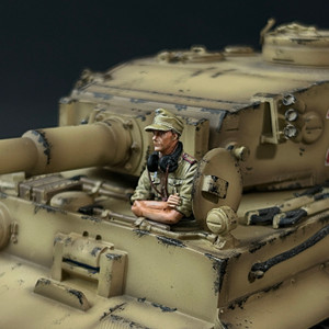 WPAK025 DAK Tiger Tank Crew C