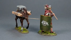 TGROM157C Roman Soldier w/ Pony (Green Shield)