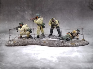 LPMACC003W Barbed Wire Stand (Winter) LPMACC003W Barbed Wire Stand (Winter)