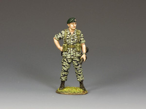 KCVN139 Green Beret Colonel in Tiger-Stripes KCVN139 Green Beret Colonel in Tiger-Stripes