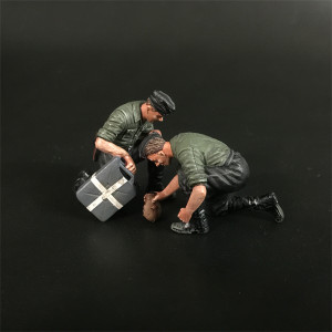 WPKU079 Wehrmacht Tank Crew at Rest Set WPKU079 Wehrmacht Tank Crew at Rest Set