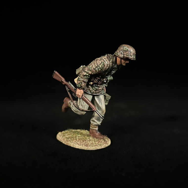 WPNO027 SS Trooper w/ Ammo