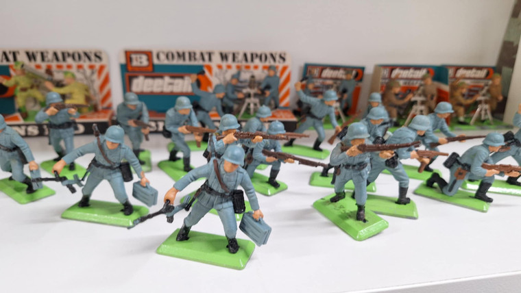 PNOP002 German Infantry (Green Bases) (READ DESCRIPTION)