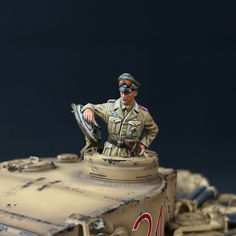 WPAK022  DAK Tank Officer
