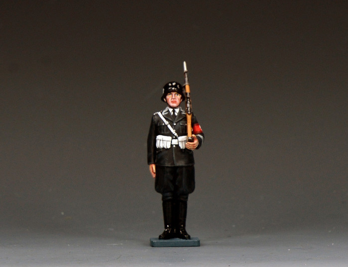 KCLAH266 Leibstandarte At Attention