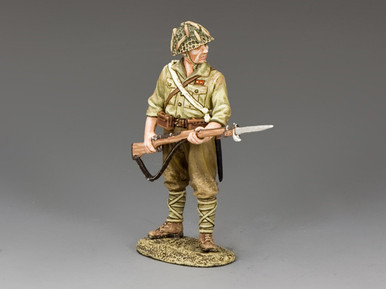 KCJN035 Standing w/ Rifle & Bayonet