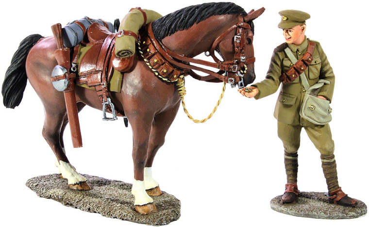 BR23063 1916-18 British Lancer Feeding Horse - Two piece set in box