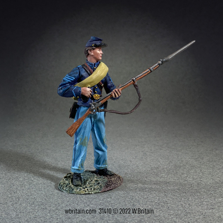 BR31410 Union Sergeant in State Jacket Standing Reaching for Cap