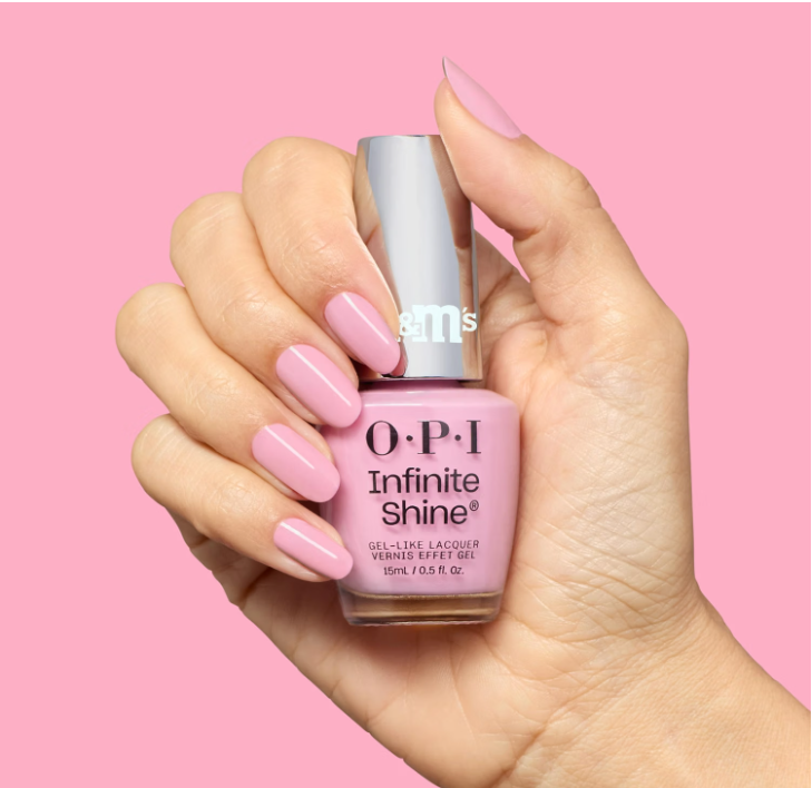 OPI x M&M'S Infinite Shine Merry & Melty HRT21 - .5 oz / 15 mL