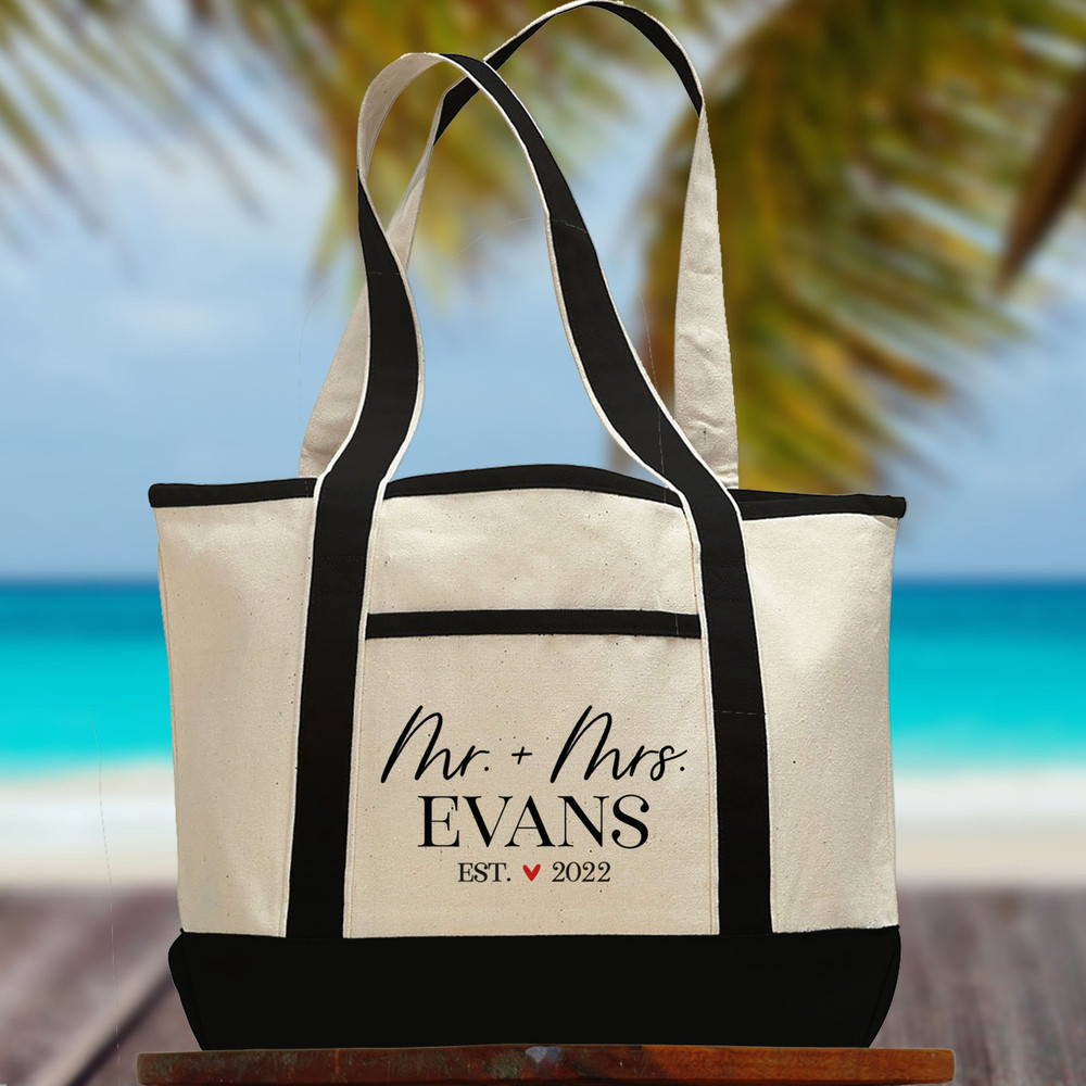 Mr and Mrs Beach Bag - Custom Honeymoon Beach Bag for Couple - Just Married Beach Tote Bag - Newlywed Couple Gift - Custom Canvas Beach Tote Bag for Mr and Mrs - Personalized Travel Bag for Bride and Groom