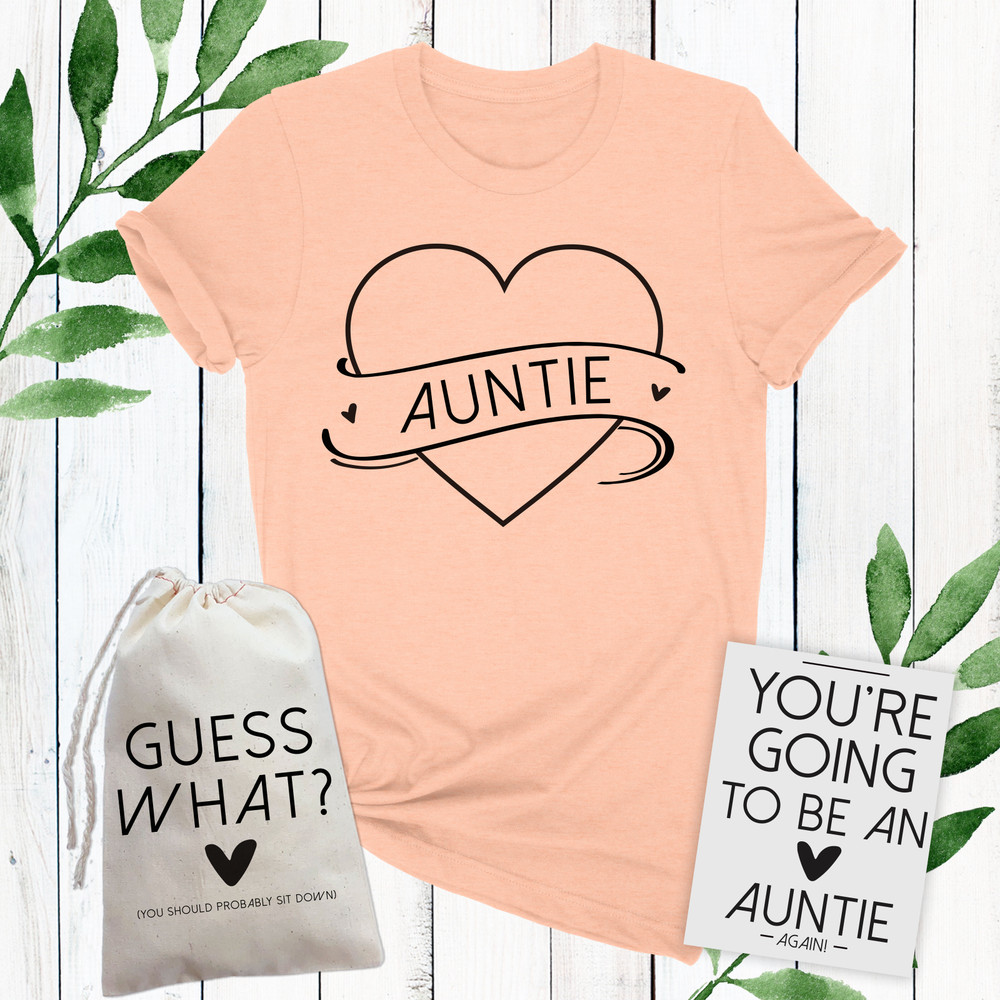 Guess What! Baby Announcement Auntie T-Shirt Set