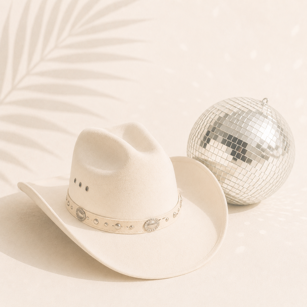 Cowgirls & Cocktail Vibes