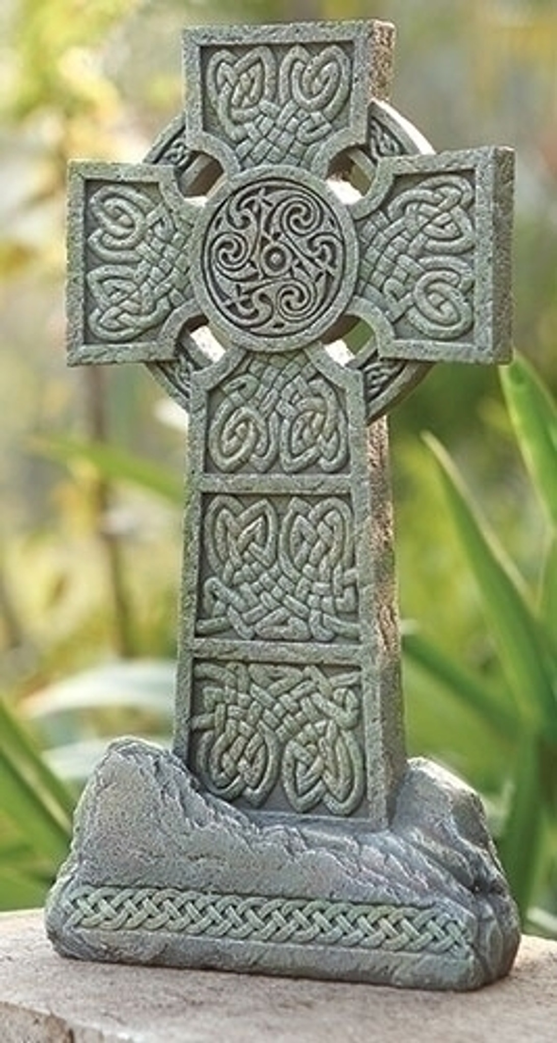 Rough Stone Look Celtic Garden Cross