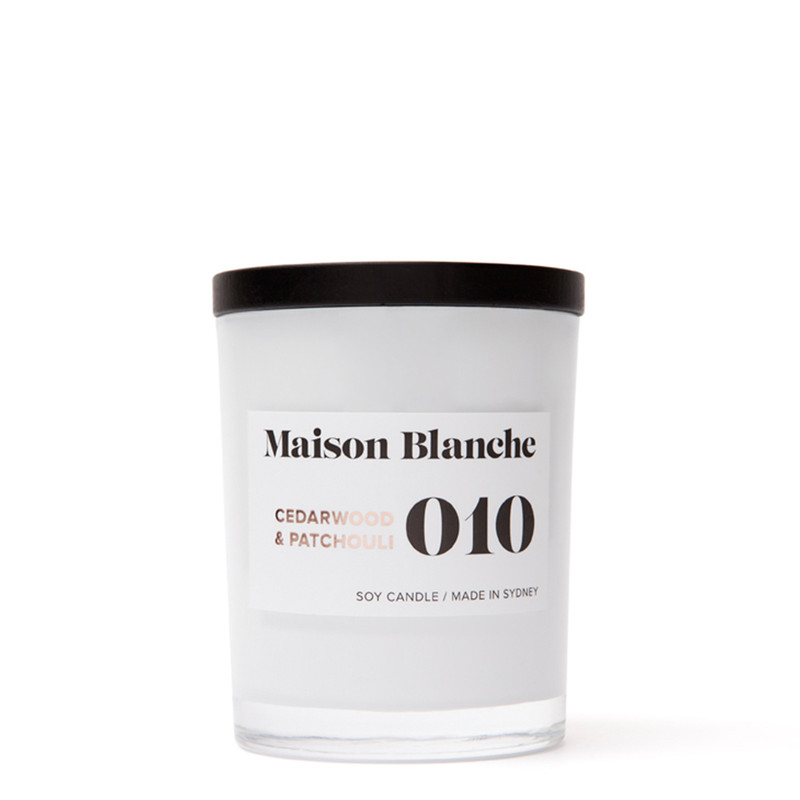 010 Cedarwood & Patchouli / Medium Candle