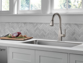 Peerless Xander(R): Single-Handle Pull-Down Kitchen Faucet