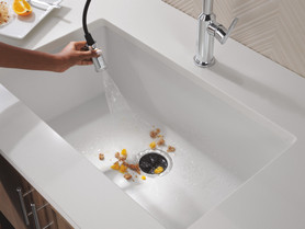 Delta Cordova(TM): Single Handle Pull-Down Kitchen Faucet