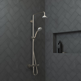 Croma 100 Showerhead E 3-Jet, 2.5 Gpm in Brushed Nickel