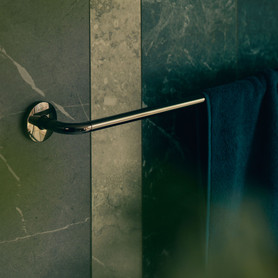 Universal Circular Towel Bar, 24" in Brushed Black Chrome