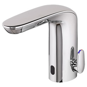 0.5 GPM Base Model Bathroom Faucet with SmarTherm in Polished Chrome