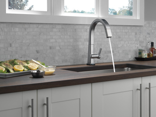 9193T-AR-DST Pivotal Single Handle Lever Faucet in Arctic Stainless