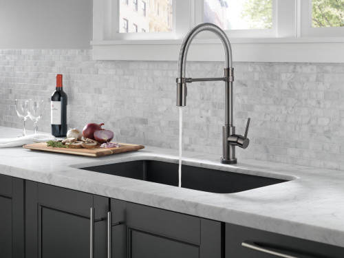 9659T-KS-DST Trinsic Single Handle Pull Down Spring Kitchen Faucet with Touch2O Technology, Black Stainless