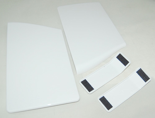 Set of Large and Small Side Plates for Toilets in Cotton