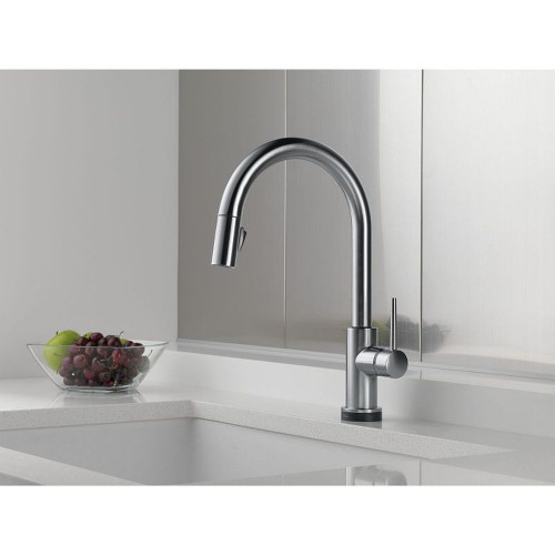 9159T-AR-DST Single Handle Pull-Down Kitchen Faucet with Touch2O Technology in Arctic Stainless