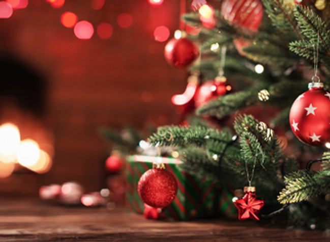 Quick Christmas Decorating Tips to Make Your Kitchen and Bath Feel More Festive Quick Christmas Decorating Tips to Make Your Kitchen and Bath Feel More Festive