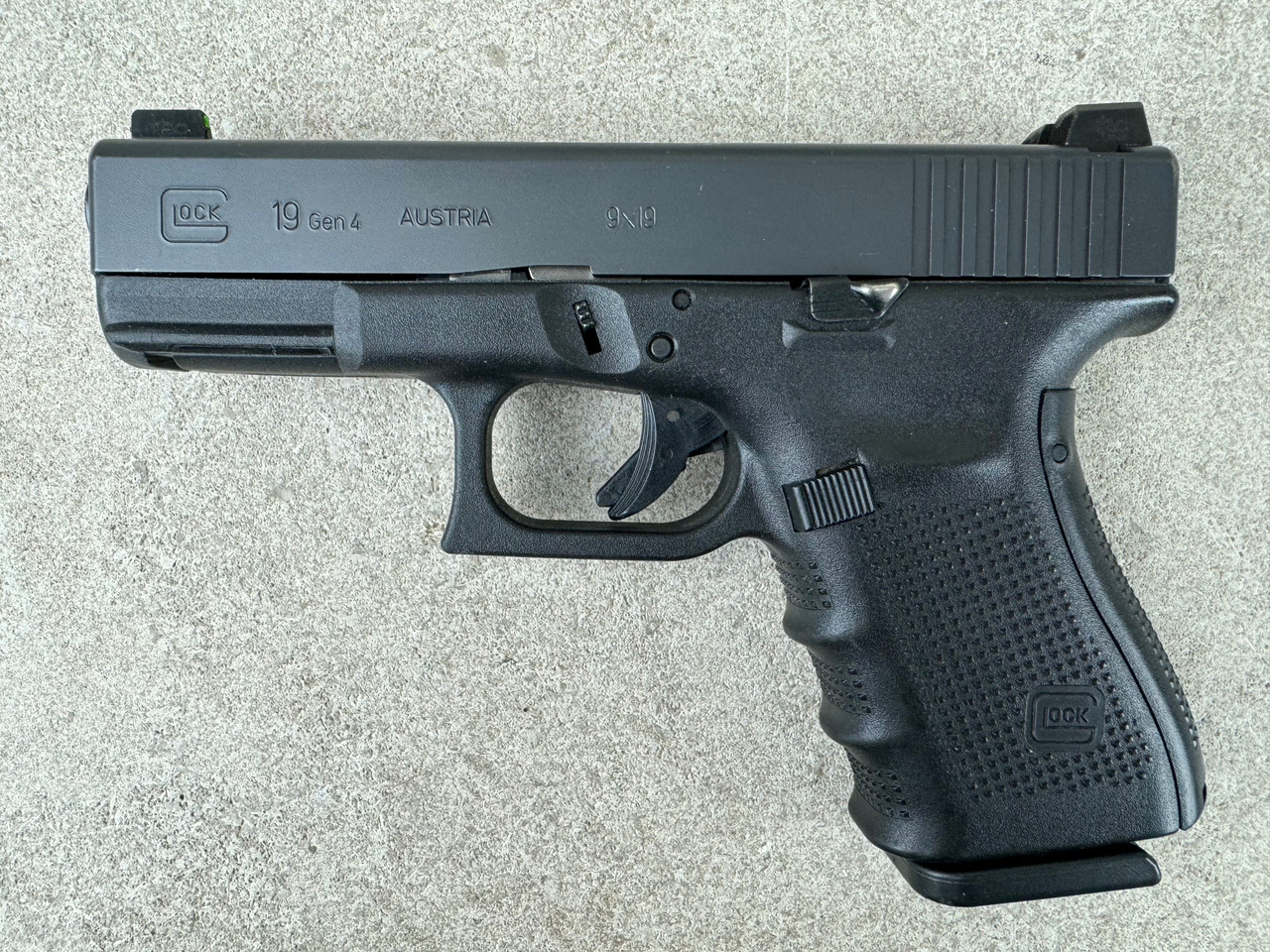 トイガン Glock19 gen4 & Archwitch USW-G17 Archwick Conversion Kit For Glock 17, 19, Gen 3-5 Airsoft