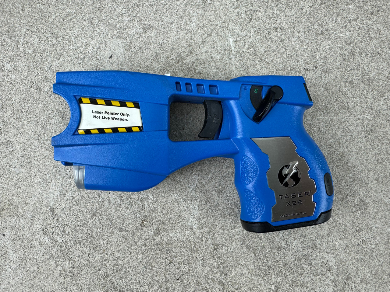 トレーニング用グルーガン　テーザー銃 Firearm Taser X26 トレーニング用グルーガン テーザー銃 Firearm Taser X26