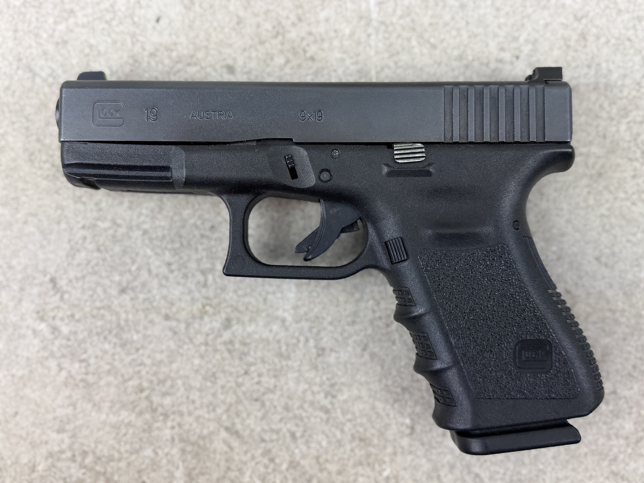 PD Trade | Glock 19 | 9mm | Trij HD Night Sights