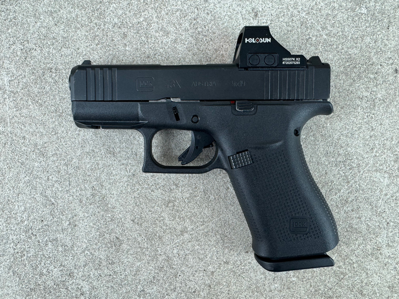 EF9306DB-125F-4613-A436-