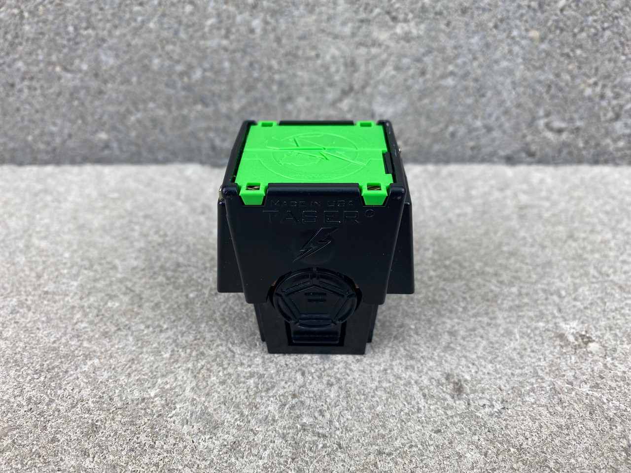 TASER X26 テーザーレプリカ 緑色 TASER X26 テーザーレプリカ 緑色 - メルカリ