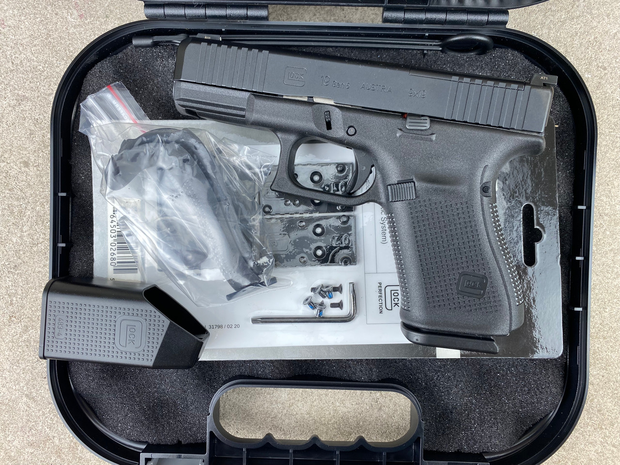 GLOCK 19 gen 5 9mm MOS