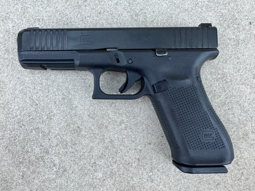Police department Trade in Glock 17 Gen5 9mm Pistol w/ night sights 17rd used LE trade Pistol.