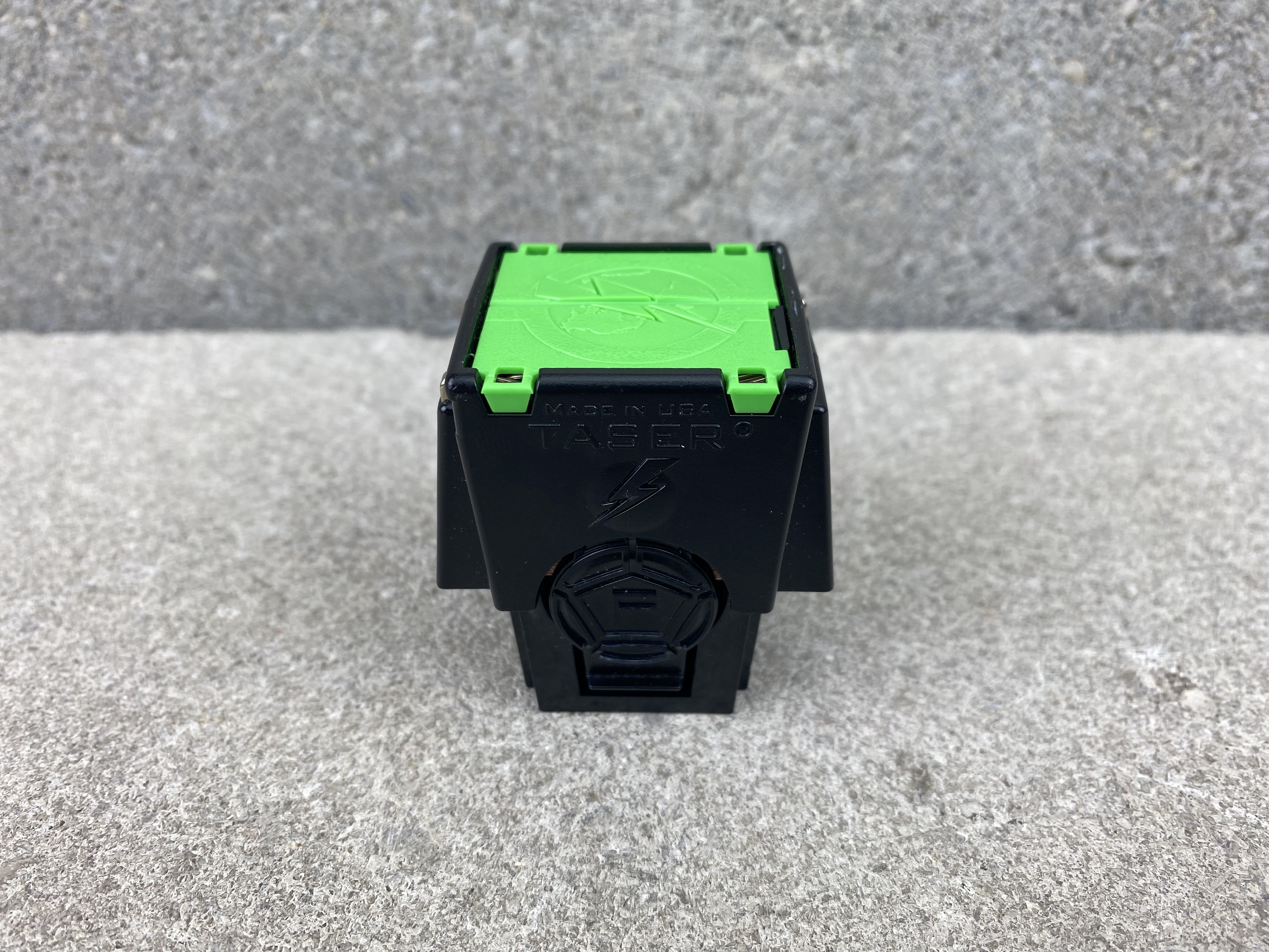TASER X26 テーザーレプリカ 緑色 TASER X26 テーザーレプリカ 緑色 - メルカリ