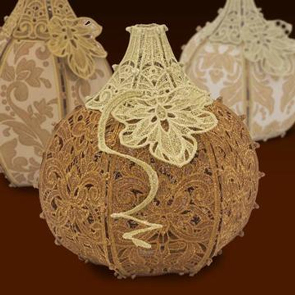 Freestanding Pumpkin Patch: Harvest Time