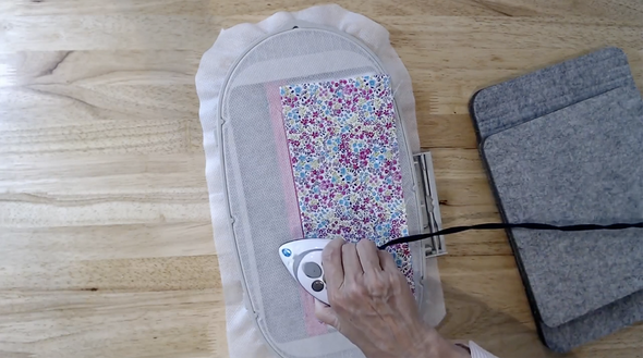 Hoop n' Press Pads - 5" x 7" for Standard Hoops - Janome