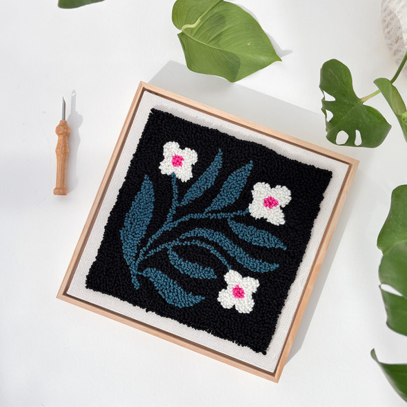 Quilt Block Floral Punch Needle Frame Kit