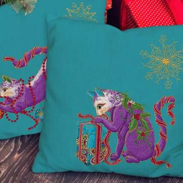 Cat-i-tude Christmas by Ann Lauer