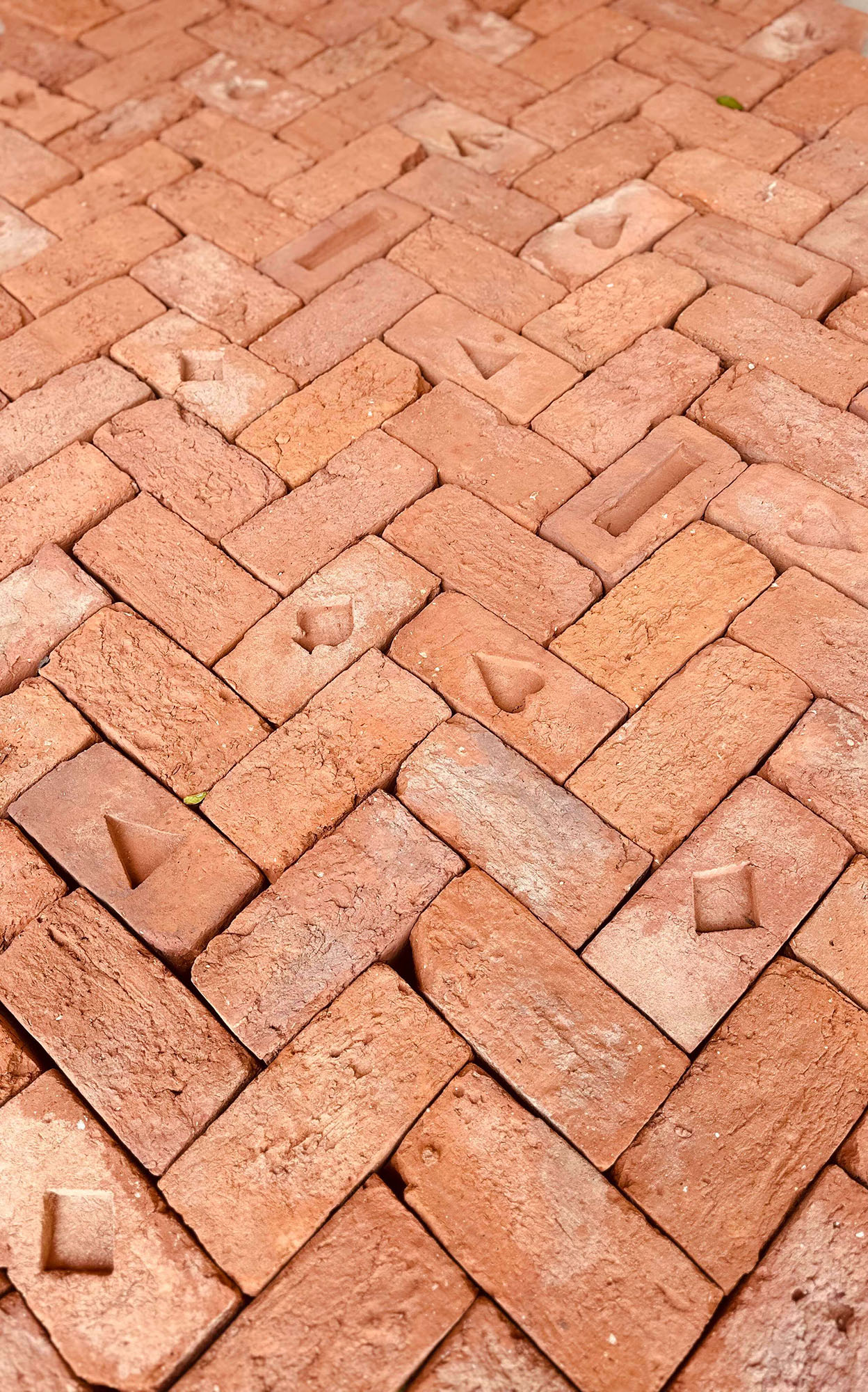 convict-bricks-mixed-frog-sandstock-1-pallet-hc2510-5.jpg