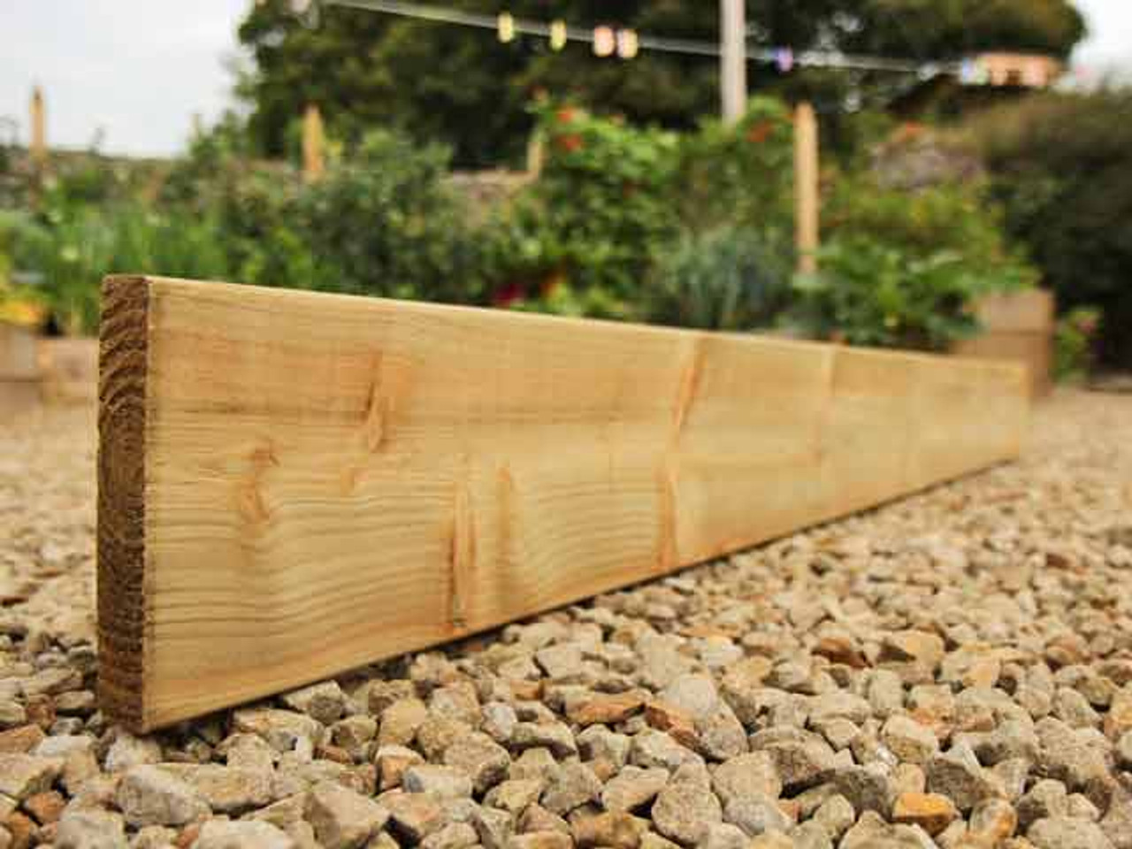 Boards & Corner Posts For Raised Garden Beds