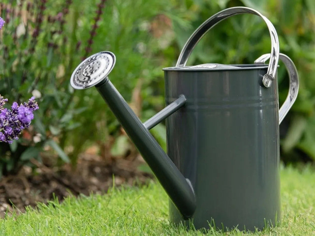 Kent & Stowe Grey Watering Can - 4.5l