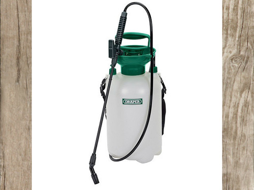 pump action garden sprayer with straps
