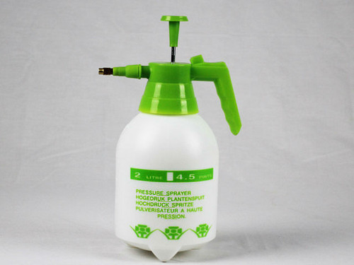 garden sprayer for weed and pest control